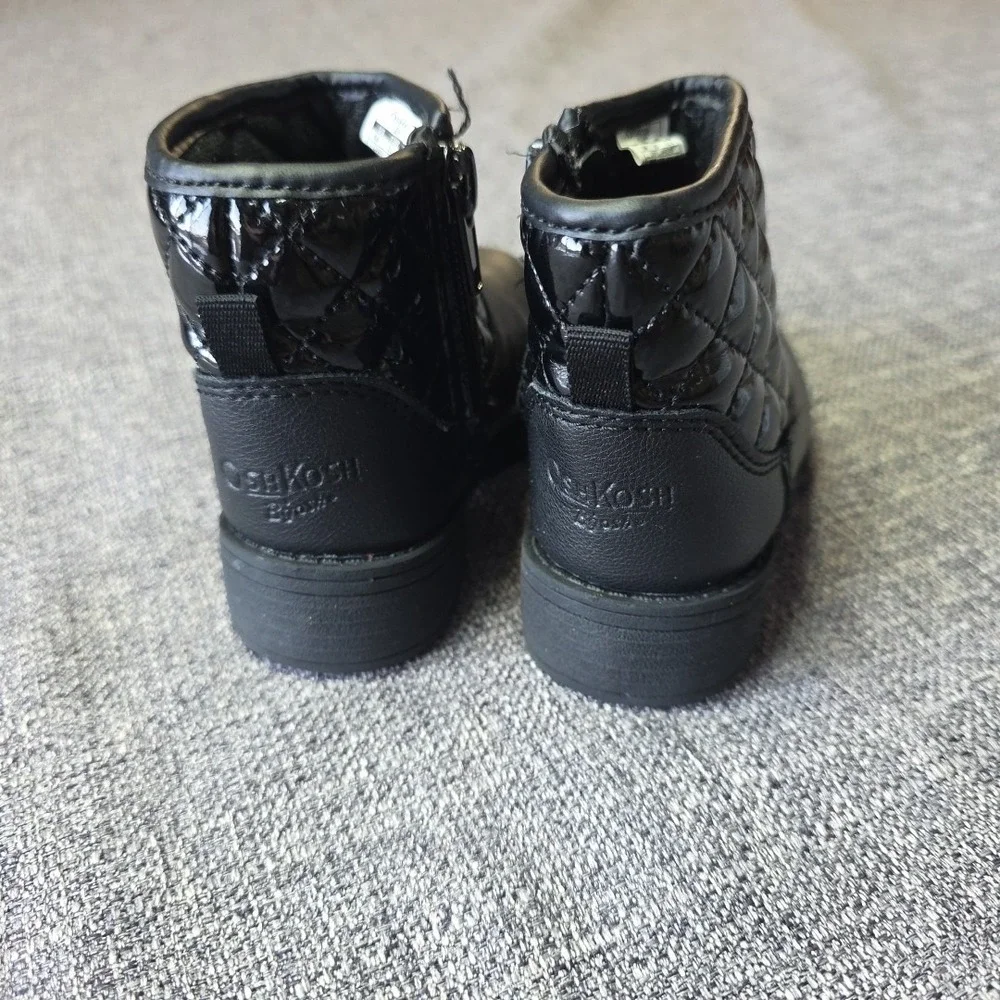 Oshkosh B'gosh Boots Girls Toddler Size 5M Zipper Side Quilted